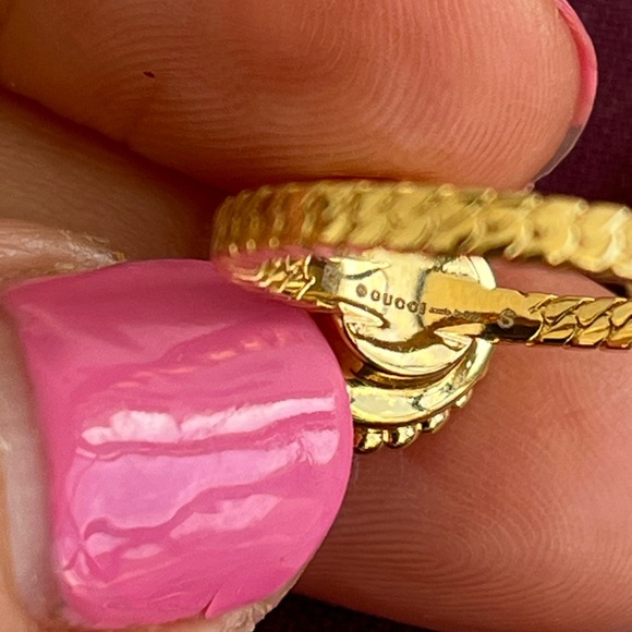 Gucci Pink Interlocking G Flower Ring - Picture 8 of 9